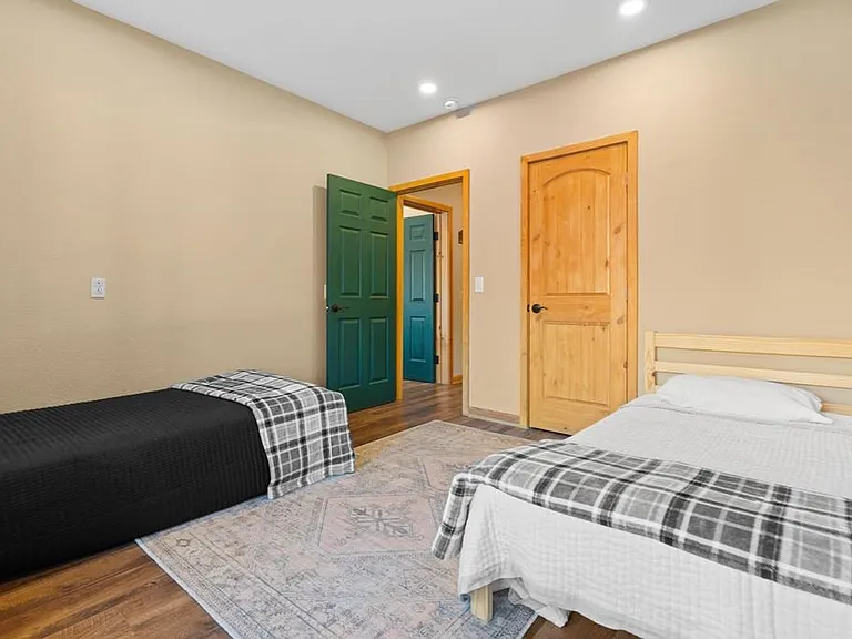 18 Natures Edge Rd — Photo 11