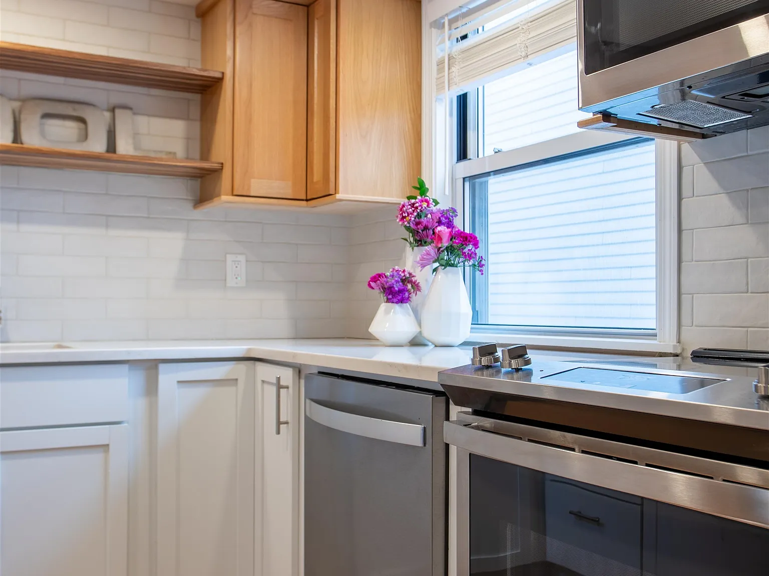 2 bed, 1.5 bath, 1462 sqft, $4,400 — Photo 4