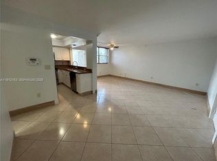 9401 SW 4th St APT 111, Miami, FL 33174