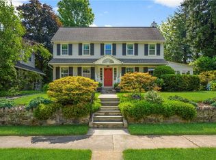 136 Monterey Ave, Pelham, NY 10803