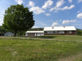 10 Simino Ln, Irasburg, VT 05845