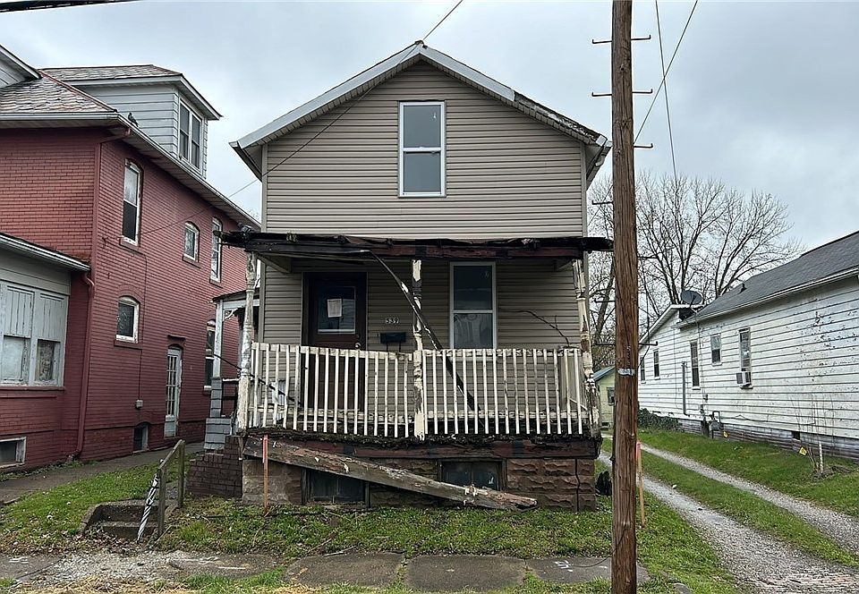1st image of 539 E 1st St