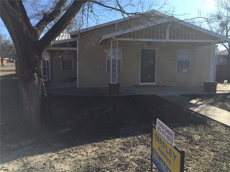 1st image of 301 S San Antonio St