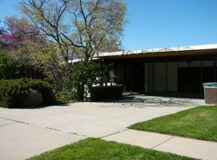2122 S Scenic Dr, Salt Lake City, UT 84109