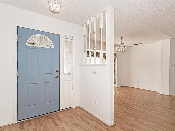 5th image of 39 Clintwood Ave