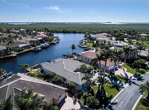 3rd image of 5701 Harbour Preserve Cir