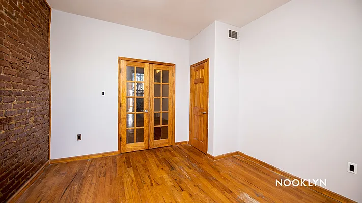 Rented by Nooklyn NYC LLC | media 29