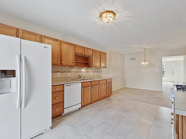 110 W Harmony Dr #107 — Photo 2