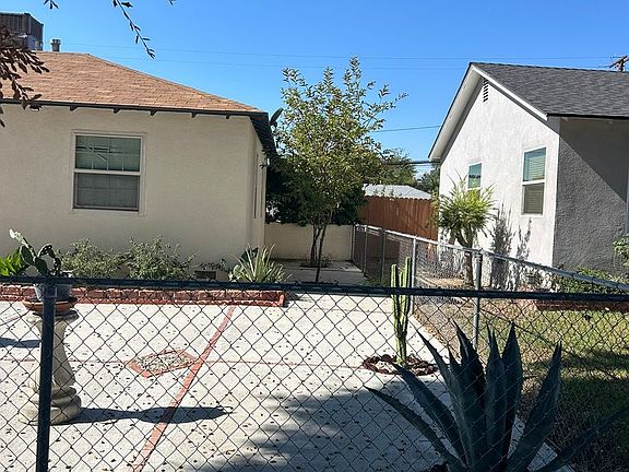 4th image of 3672 N Lugo Ave