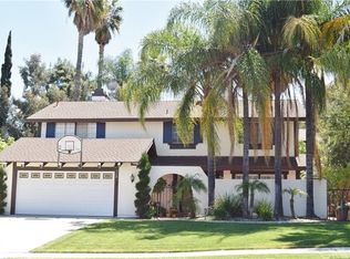 712 Aliso St, Corona, CA 92879