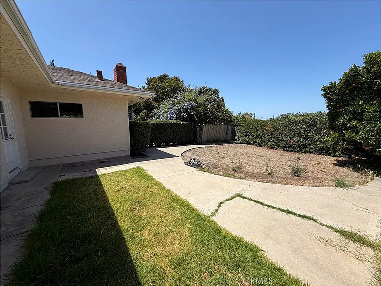 2680 N Canal St — Photo 43