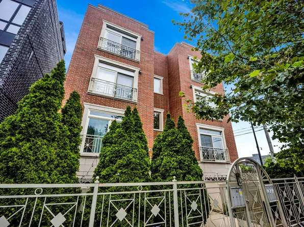 1615 N Campbell Ave, Chicago, IL