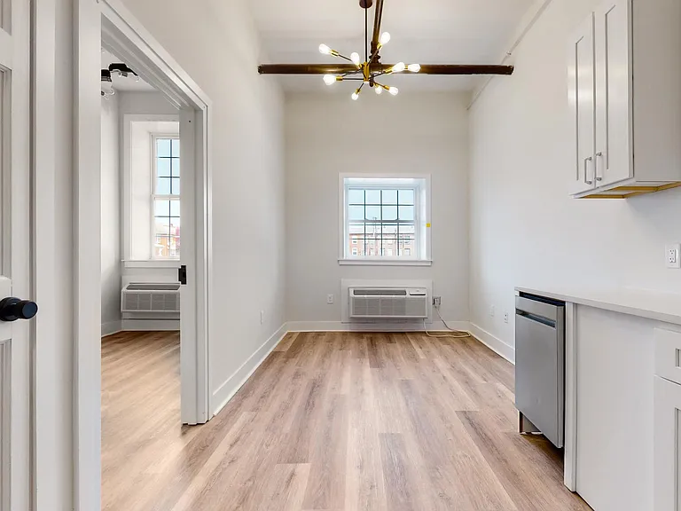 Fleetwood Lofts — Photo 16