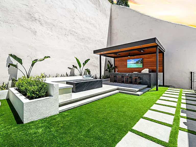 1846 Franklin Canyon Dr — Photo 36