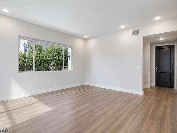 3rd image of 4311 Veraz St