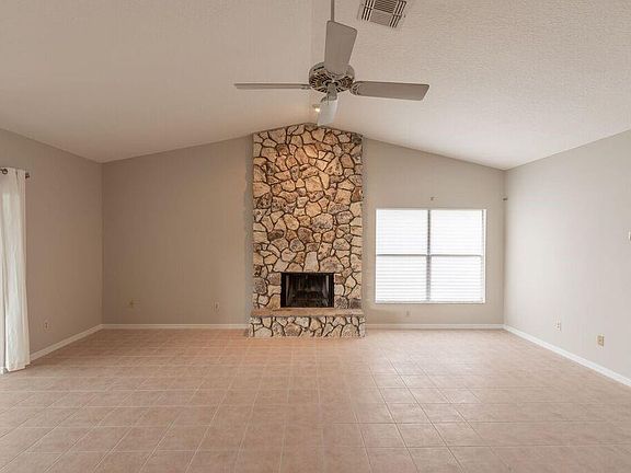 3rd image of 8508 Pajaro Ct