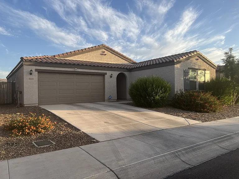 2325 W Pecan Rd — Photo 16