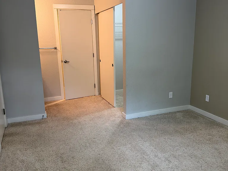 9805 Avondale Rd NE #240 — Photo 16