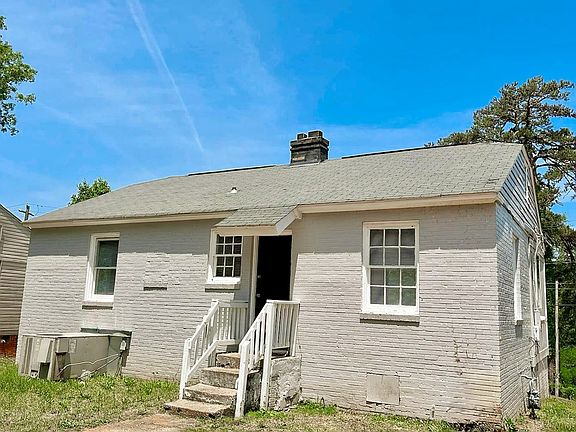 3rd image of 52 Mathews St