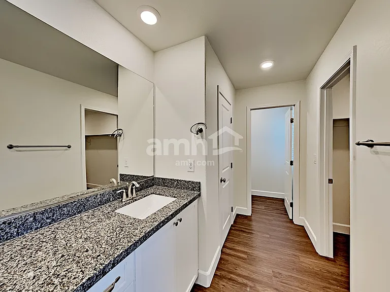 1525 Garden Swing Ave — Photo 12