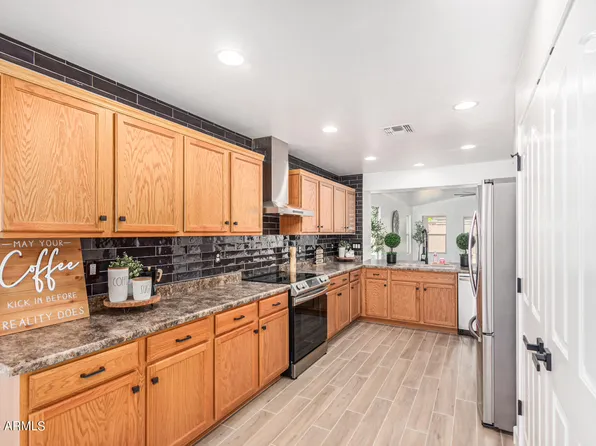 18532 W GETTY Drive, Goodyear, AZ 85338
