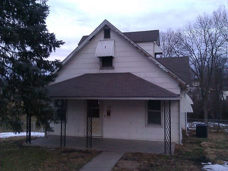 1st image of 701 S Hawthorne Ave
