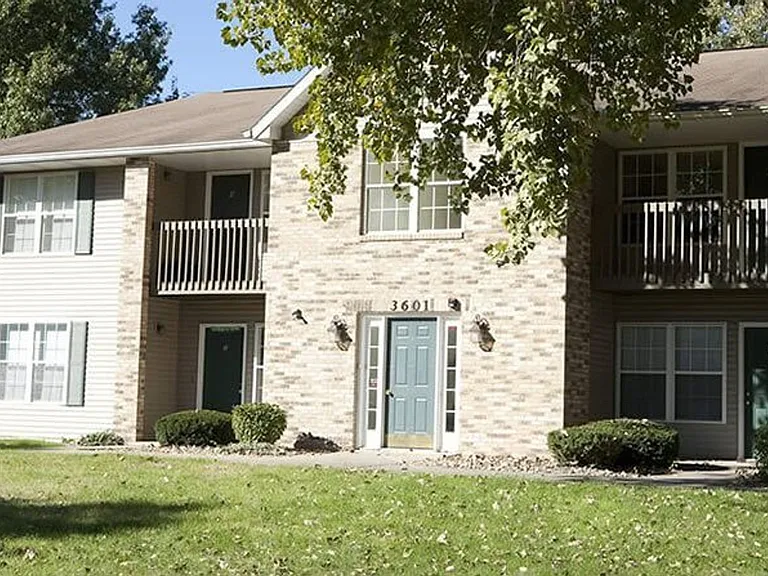 Hidden Oaks Apartments — Photo 18