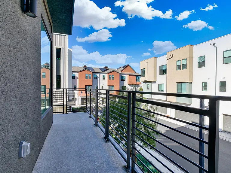 180 Sawbuck — Photo 12