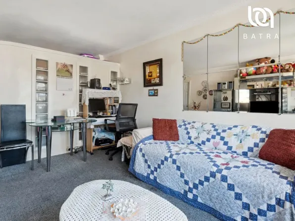 305 East 24th Street image 9 of 12