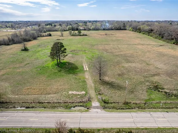 1311 N Highway 253, Lavaca, AR 72941