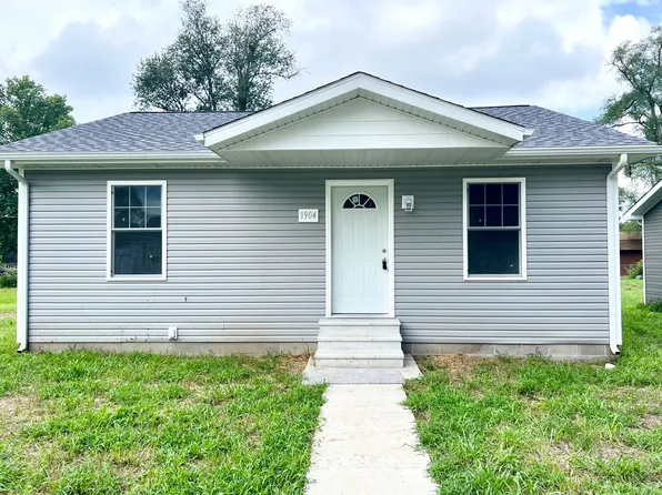 1904 N 30th St, Terre Haute, IN 47804