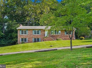 933 Palmer Rd, Fort Washington, MD 20744