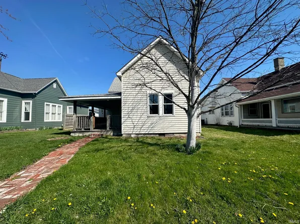 804 E Market St, Crawfordsville, IN 47933