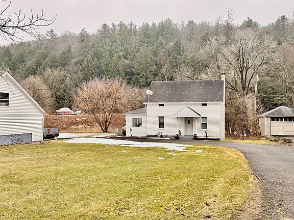 2nd image of 1017 Day Hollow Rd