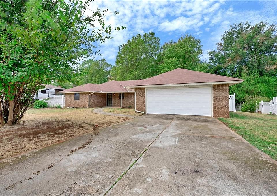1st image of 7813 Ambassador Rd