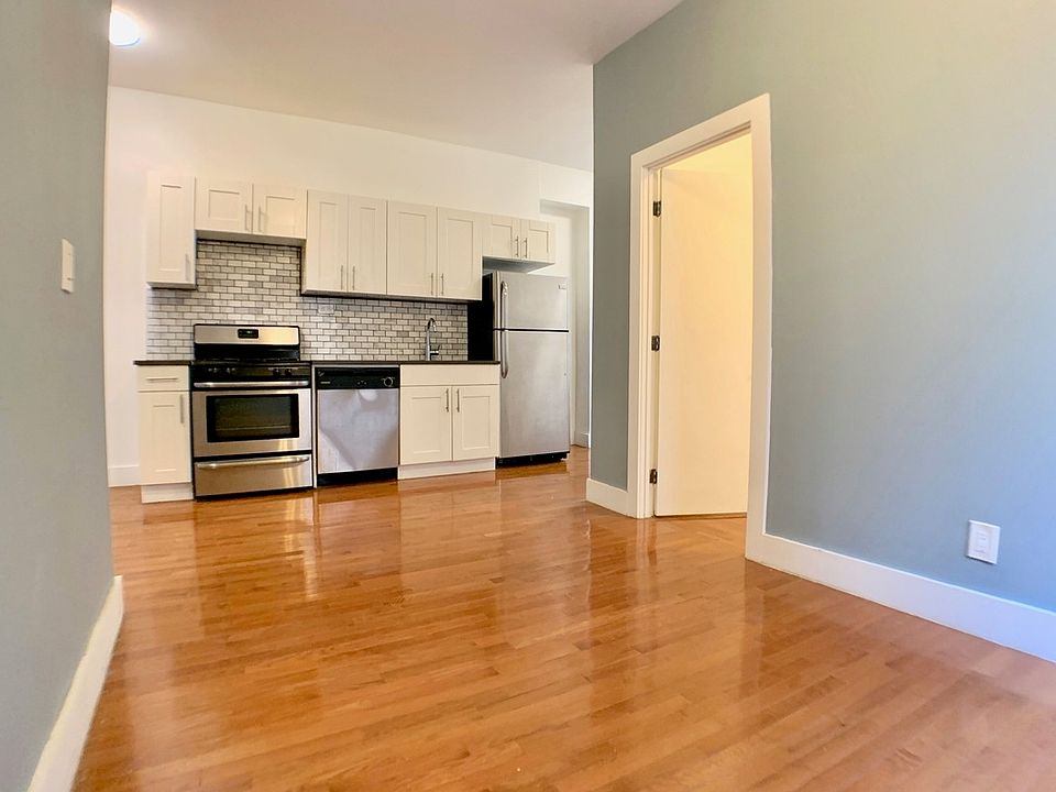 1st image of 12 Pinehurst Ave #2II