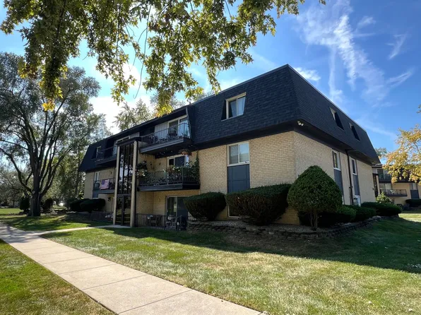 11104 S 84th Ave APT 3A, Palos Hills, IL 60465