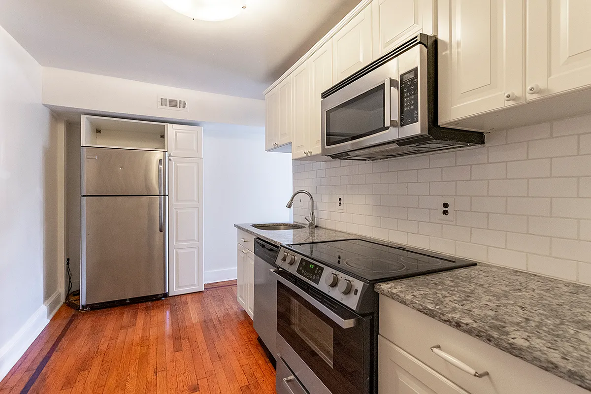 Building Photo - 333 S 18th St #3F