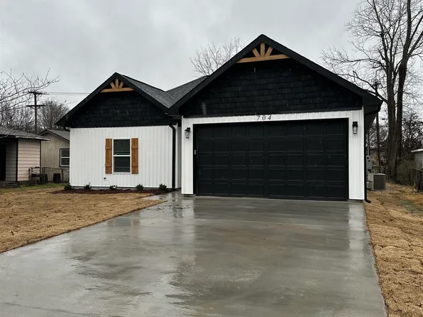 704 Graham Ave, North Little Rock, AR 72117