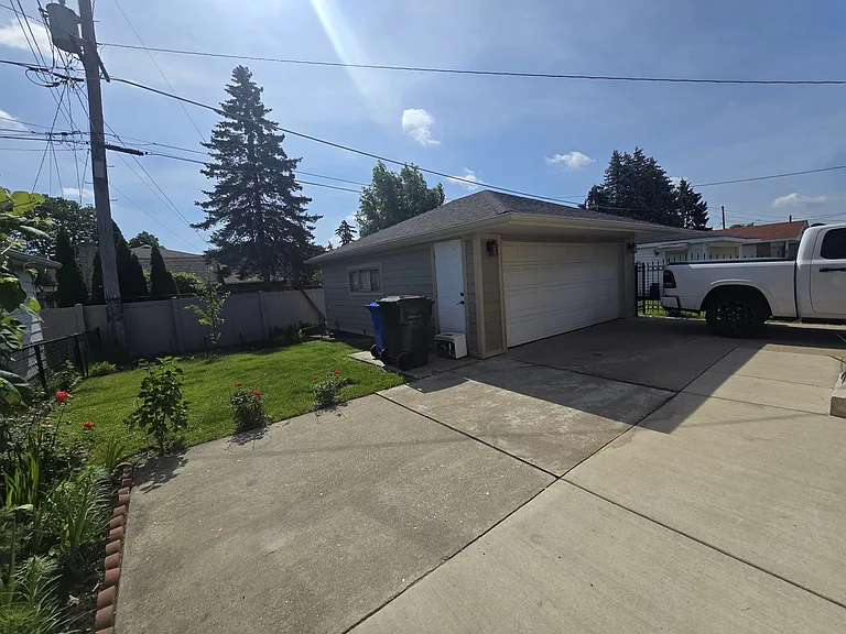 4721 N Newland Ave — Photo 27