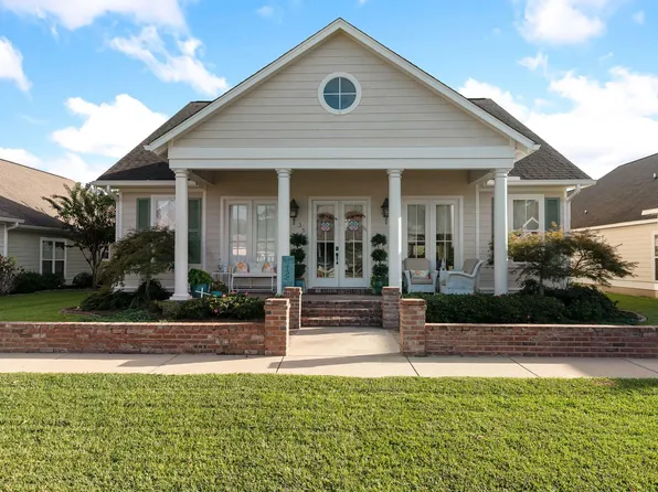 336 Legacy Blvd, Hattiesburg, MS 39402