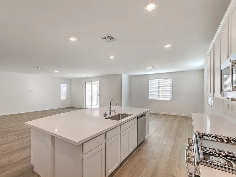 4445 Panoramic View Ave — Photo 10