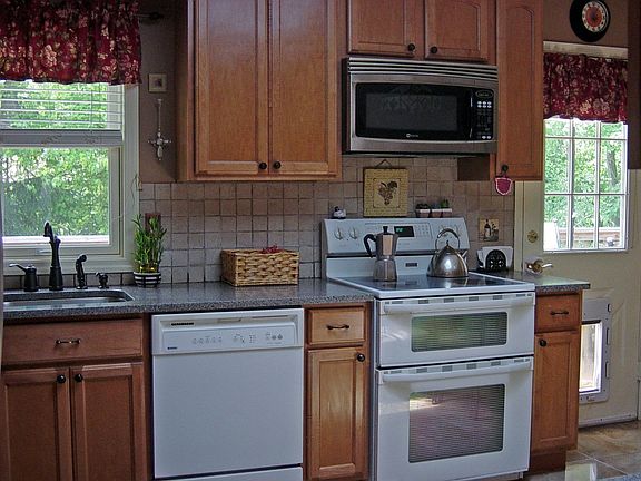 Includes all appliances in kitchen. 