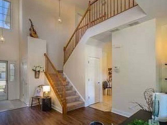 2nd image of 210 Courtland Dr Unit D