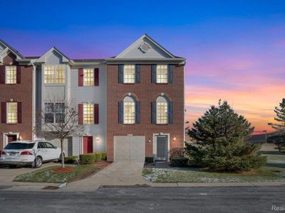 36174 Dominion Cir, Sterling Heights, MI, 48310