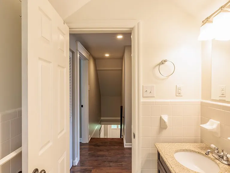 713 Cooper Dr — Photo 18