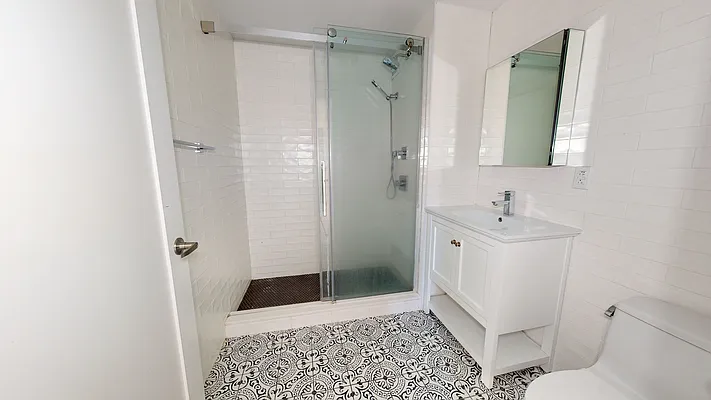 Rented by Marquis Real Estate Services | media 6