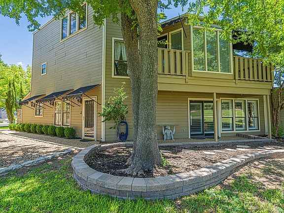 4th image of 2229 Club House Ln