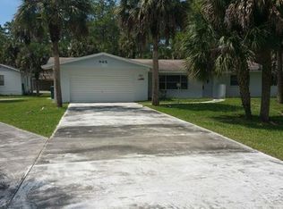865 1st St NW, Naples, FL 34120