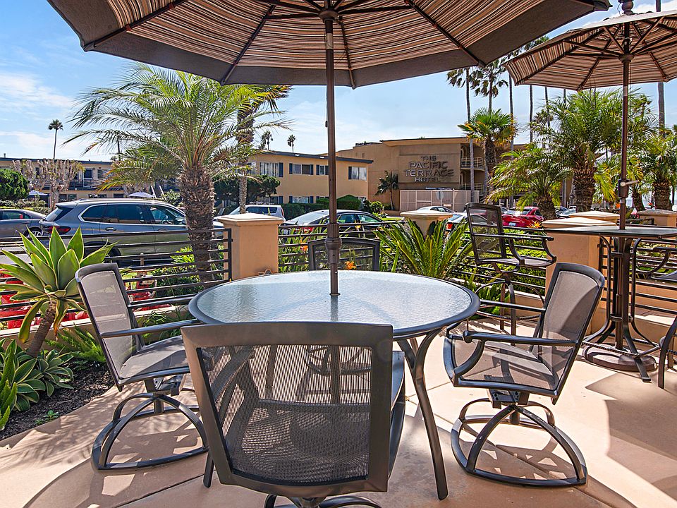 Dining with your family and friends may become a regular while toasting to the evening as you take in the spectacular sunsets!